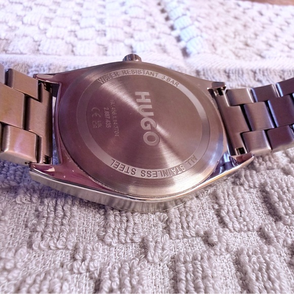 HUGO Black Dial Silver Men's Watch - Picture 7 of 7